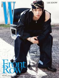 LEE KNOW (Stray Kids) - 2026 [W KOREA] Vol.11 (A ver.)  PRE - ORDER 