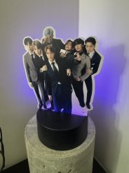 BTS СВЕТЕЩА ДЕКОРАЦИЯ