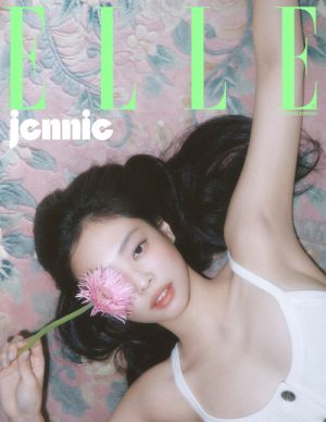 JENNIE - AUGUST 2025 [ELLE] (D ver) PRE - ORDER