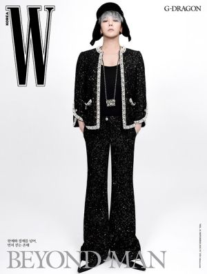 G-DRAGON - 2025 [W KOREA] Vol.11 (D ver) PRE - ORDER 