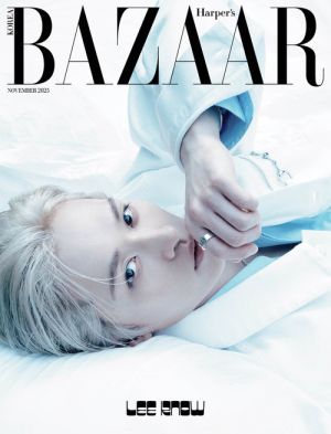 Lee Know (Stray Kids) - NOVEMBER 2025 [BAZAAR] (B ver) PRE - ORDER 