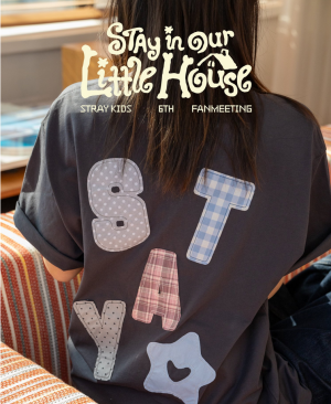Stray Kids - 'Stray Kids 6TH FANMEETING [STAY in Our Little House] : T-SHIRT PRE - ORDER 